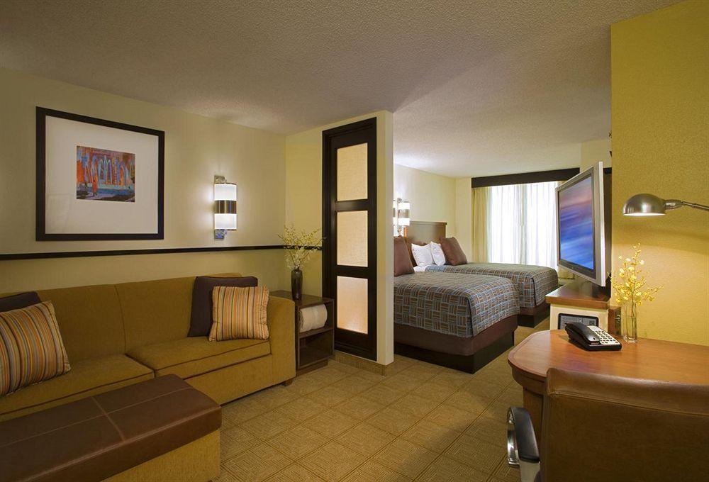 Hyatt Place Greenville/Haywood Eksteriør bilde